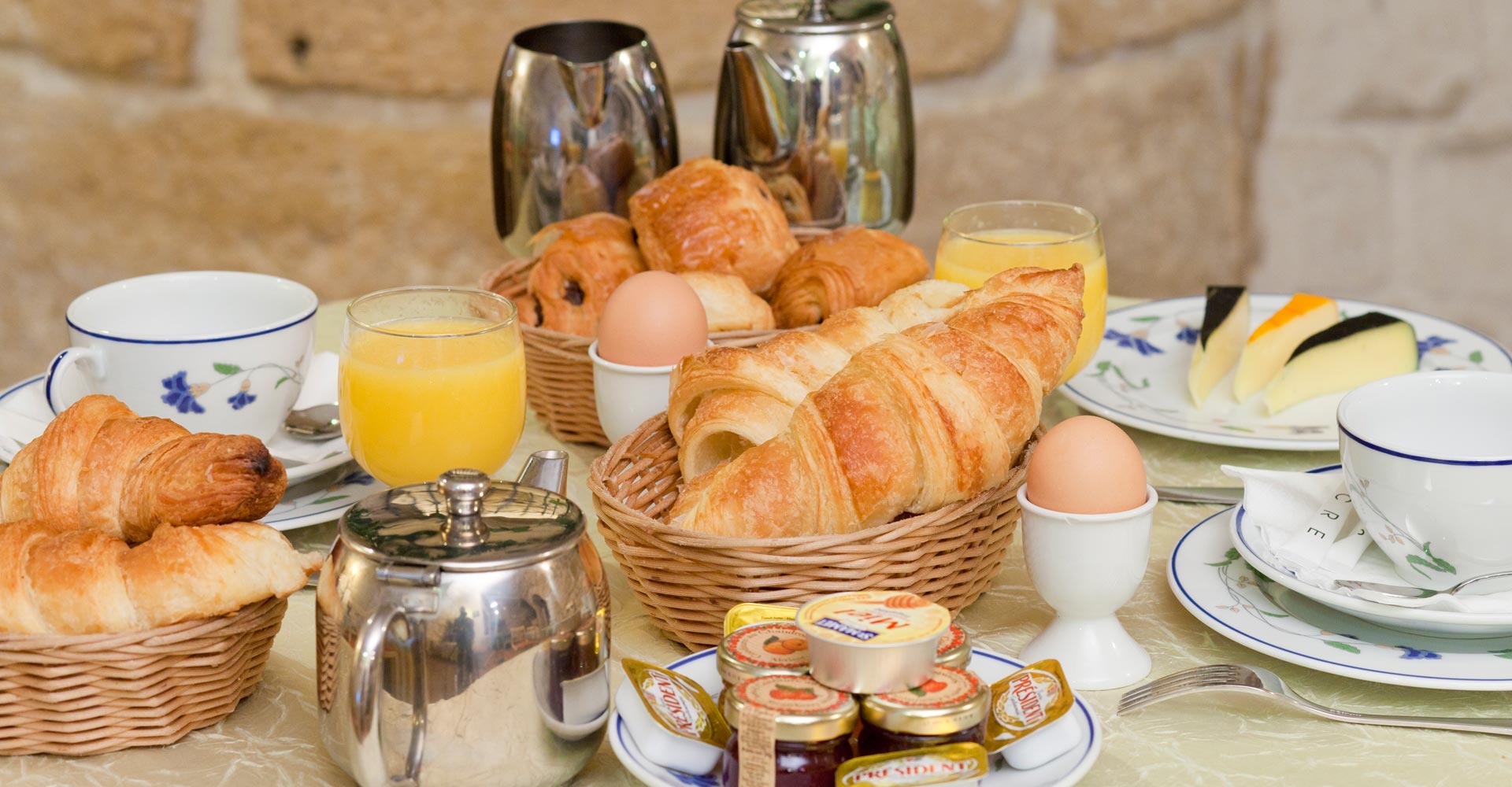 Hotel Beaubourg - Breakfast